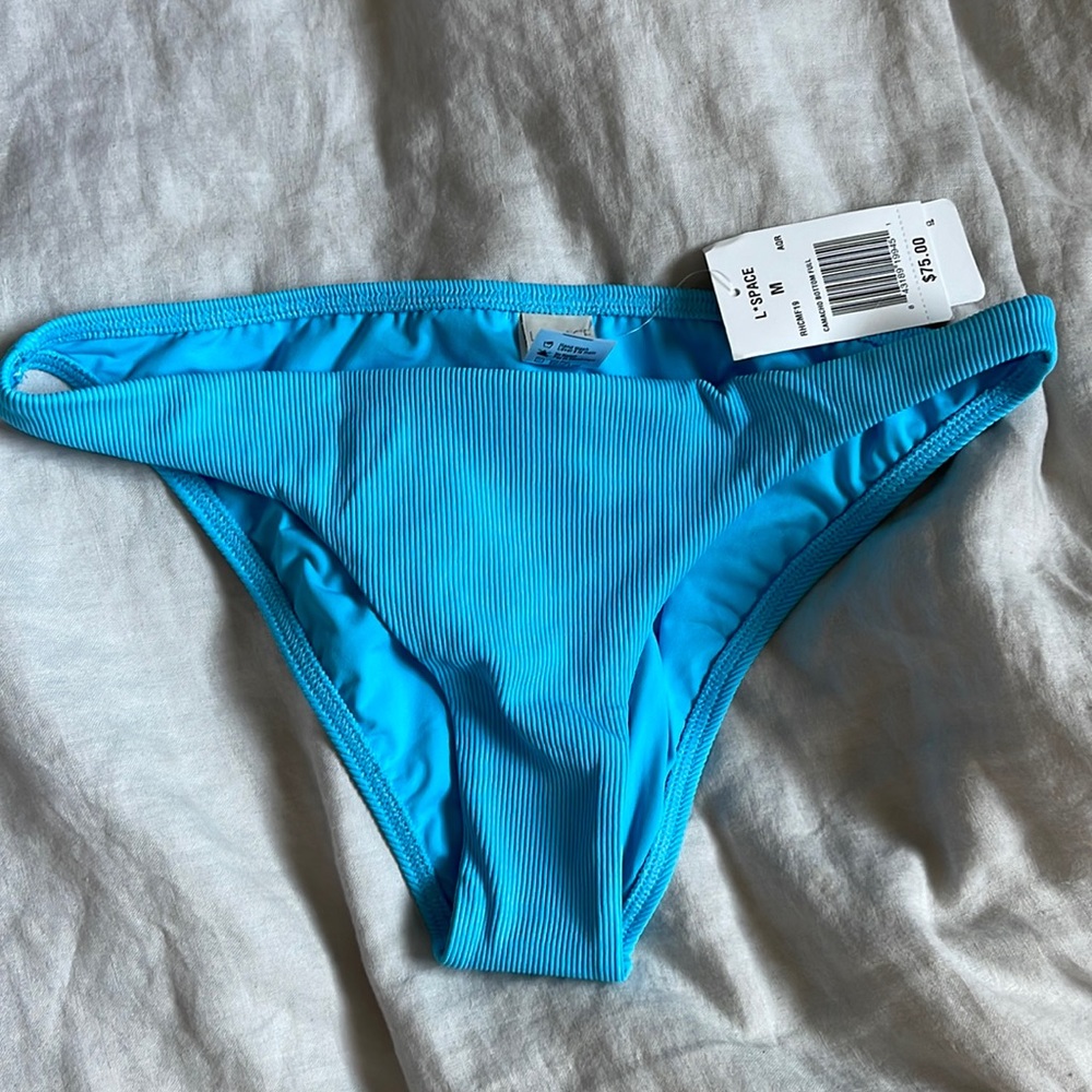 l Space swim bottom